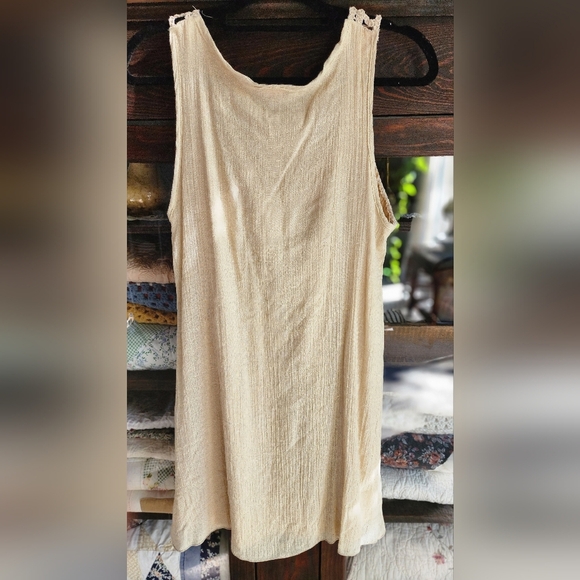 Elegant Cream Crochet Midi Dress - Picture 4 of 5
